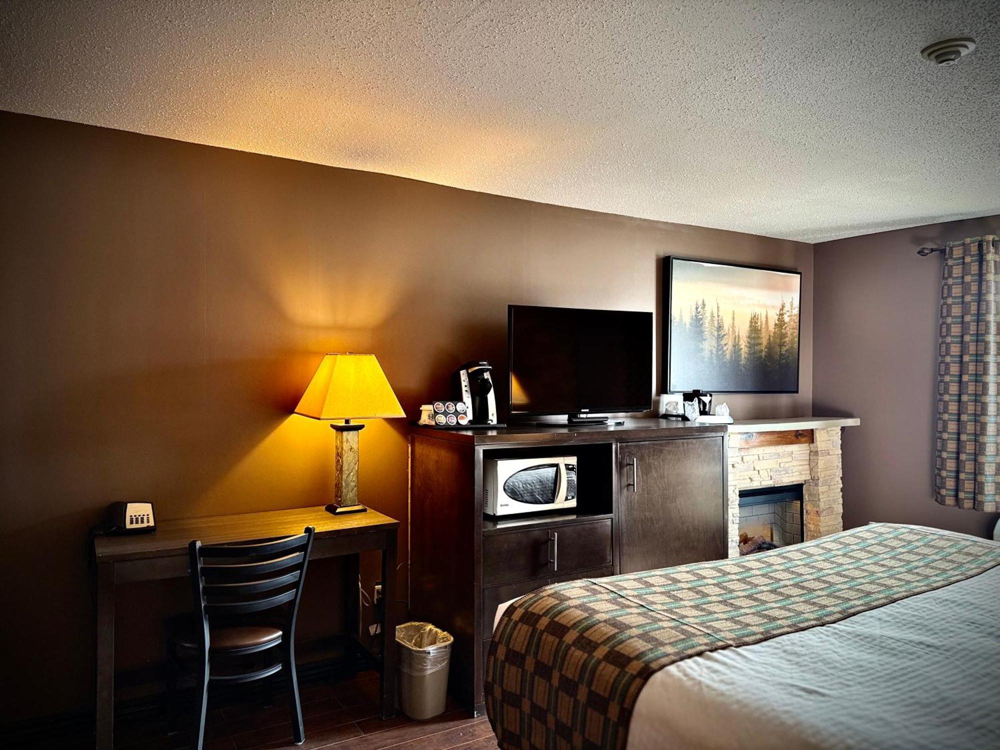Copper River Inn Fort Frances Exterior photo