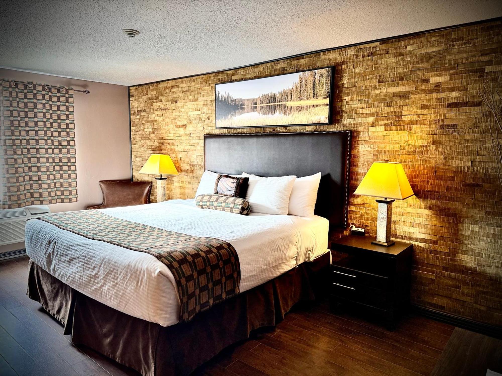 Copper River Inn Fort Frances Exterior photo